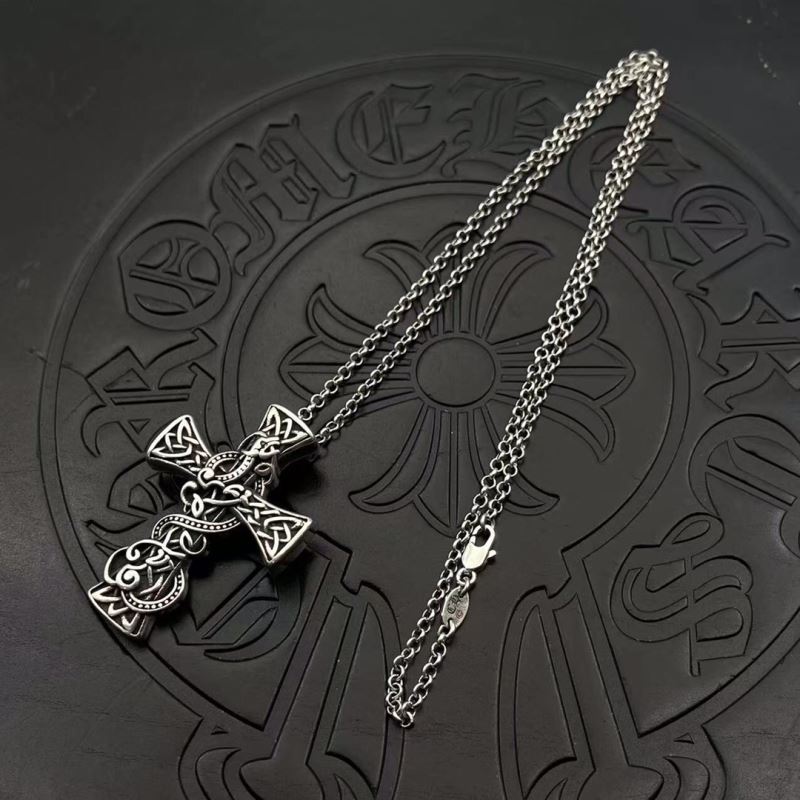 Ch*0me He**ts necklaces